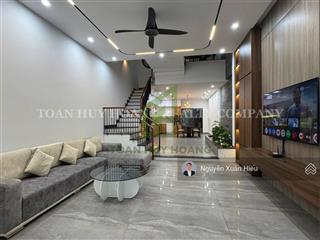 Bán nhà 4 tầng mỹ an gần sông hàn full nội thất dòng tiền 420 triệu năm