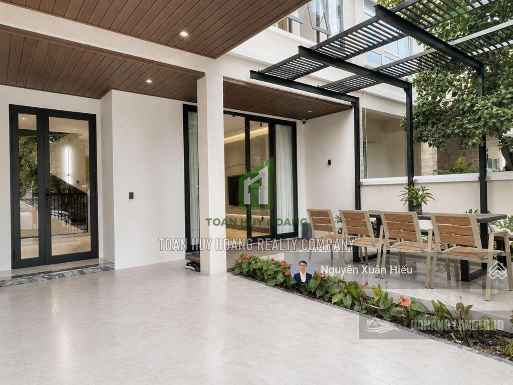 Villa 4 phòng ngủ phúc lộc viên sân vườn | d662