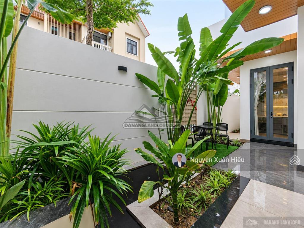 Biệt thự 5pn có hồ cá koi gần lotte mart | d553