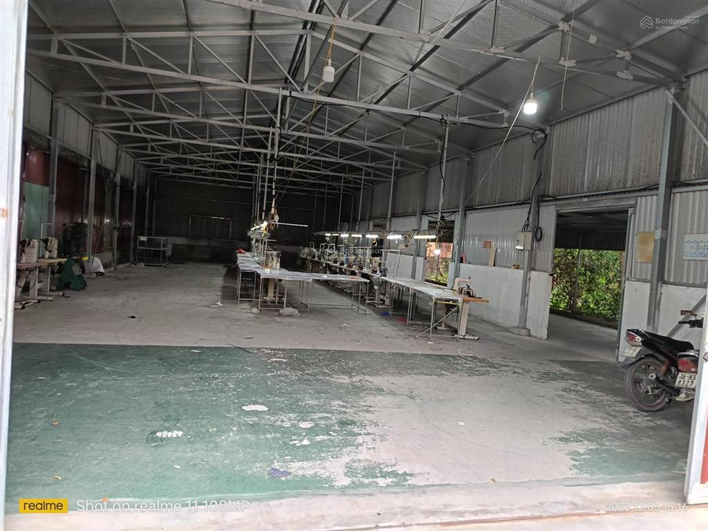 Kho xưởng mới dựng ở mạc đăng doanh ngang 15m, dtsd 400m2, làm gì cũng tiện