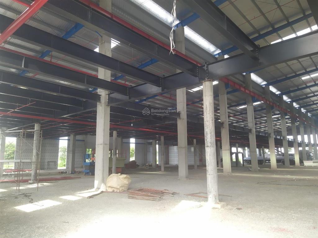 Xưởng mới dựng ở gần cầu khuể, dt 3800m2, có đầy đủ pccc tự động, làm được fdi. trạm điện 1200kva