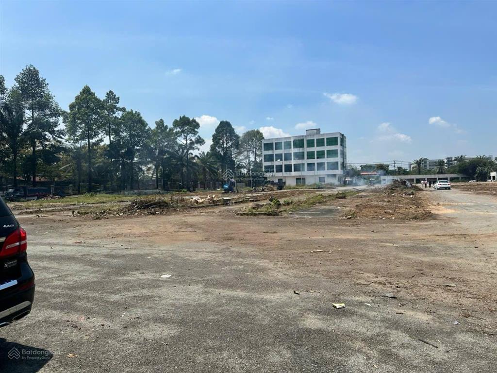 Cho thuê 3000 m2 đất trống sẵn nền chủ dựng xưởng, kho đều được hoặc tập kết hàng hoá