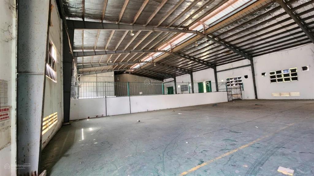 Cho thuê 2000m2 kho gần đường đặng kinh, đình vũ, có pccc vách tường có thể thuê lẻ giá chỉ 60k/m2