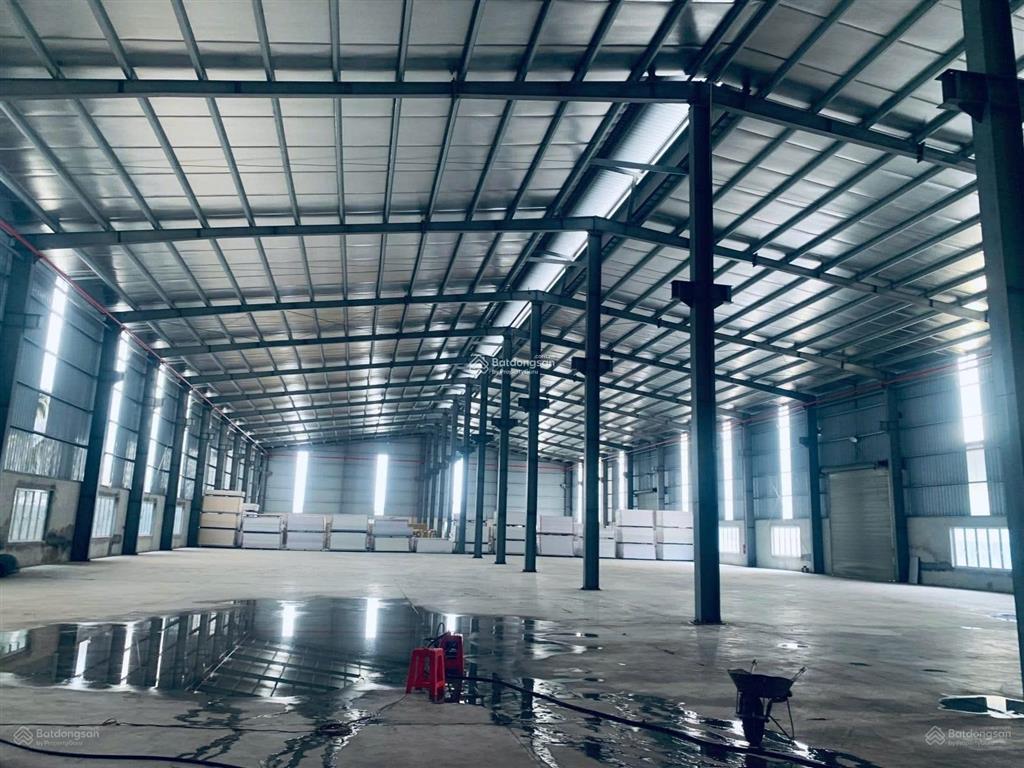 Cho thuê 2000m2 xưởng mới dựng ở đường 5, xa dân, trạm điện lớn. tách lẻ được