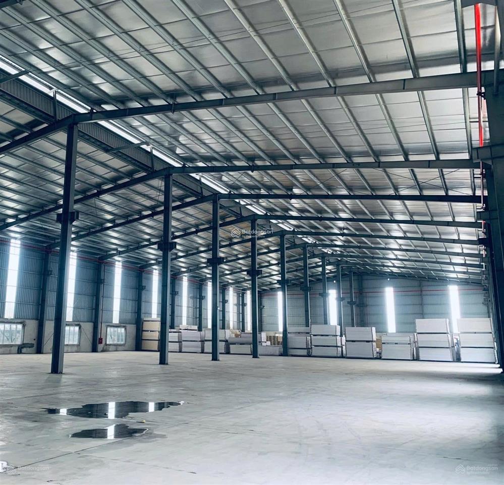 Cho thuê 2000m2 xưởng mới dựng ở đường 5, xa dân, trạm điện lớn. tách lẻ được