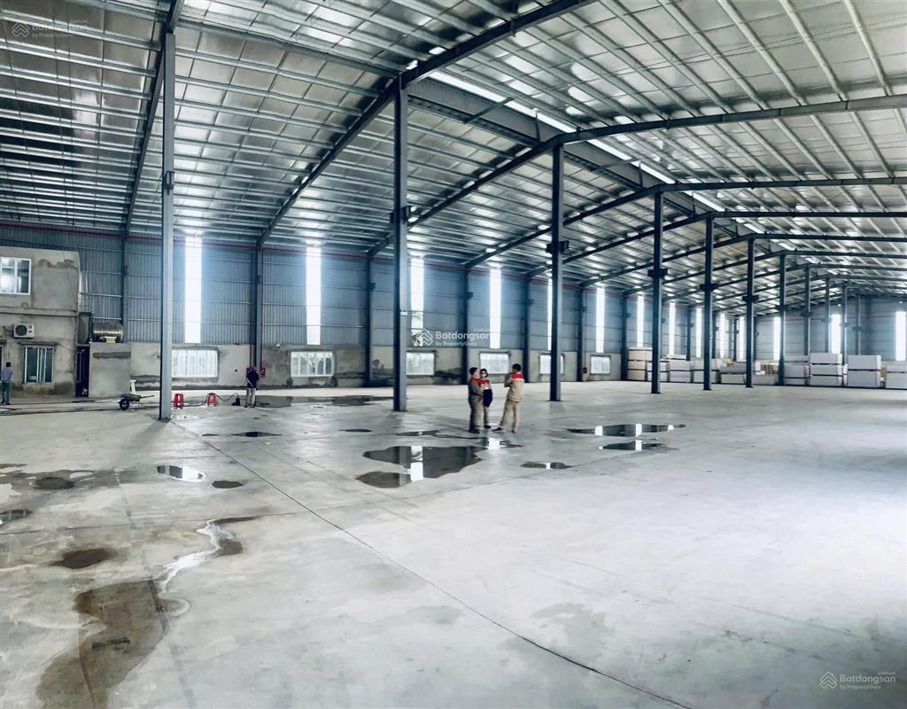 Cho thuê 2000m2 xưởng mới dựng ở đường 5, xa dân, trạm điện lớn. tách lẻ được