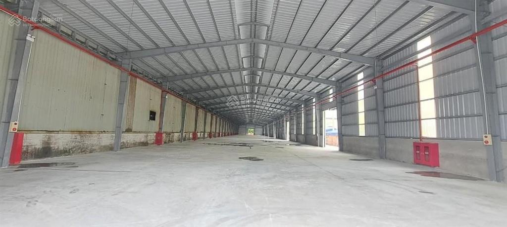 Cho thuê kho xưởng dt 1000m2 ở gần cầu niệm, khuôn viên rộng 5000m2, trạm điện 650kva