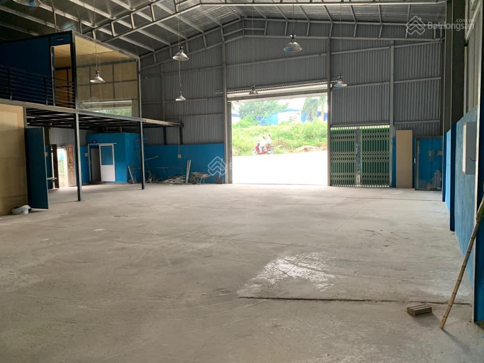 Cho thuê kho xưởng dt 350m2, gần cầu niệm, xe công vào được