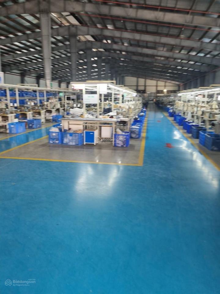 Bán xưởng giầy da 22500m2 đang có sẵn 400 công nhân