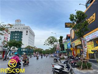 Nhà mặt phố lạch tray đoạn gần sân vận động. mt 10m cho thuê lâu dài.