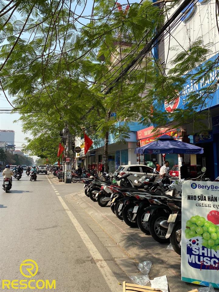 Phố trần nguyên hãn, mặt tiền 8m vỉa hè rộng cho thuê lâu dài