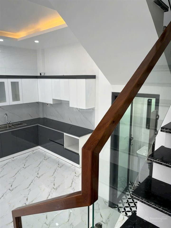 Nhà đẹp độc lập  phố đông phong, gần ngô gia tự