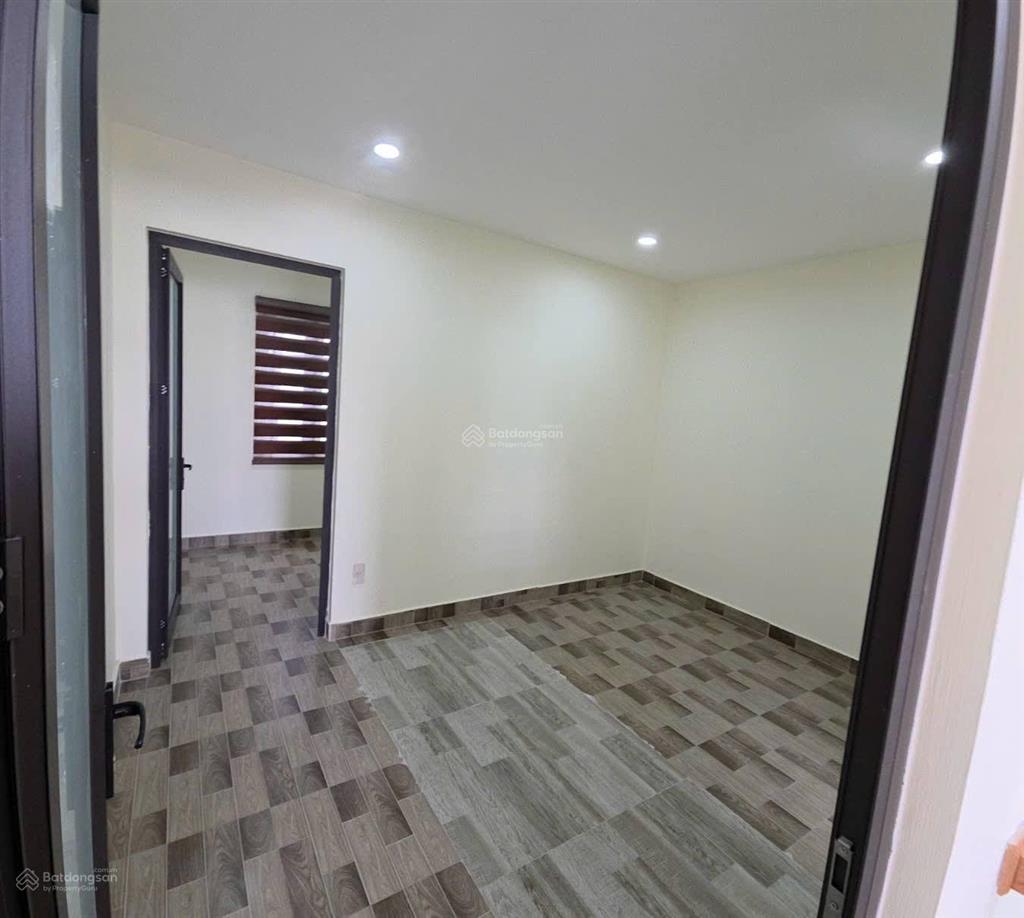 Căn nhà xây độc lập ngõ 213 phủ thượng đoạn