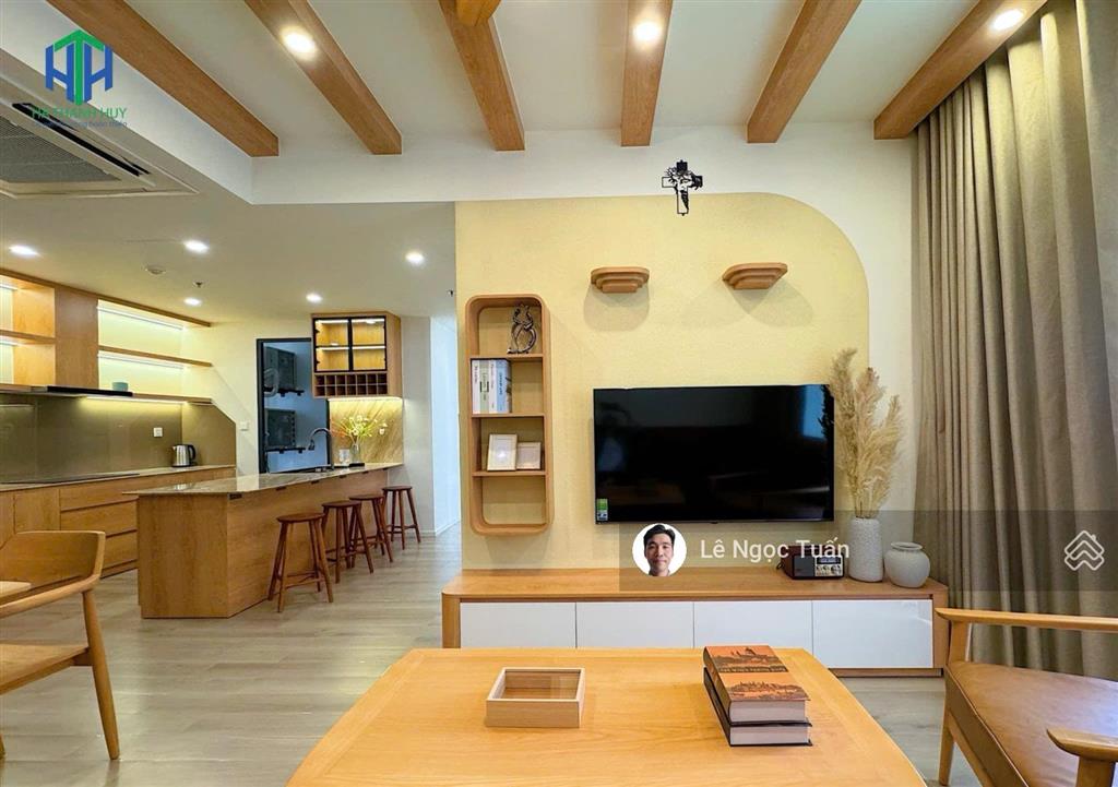 Căn góc 3pn lumiere boulevard hướng đông bắc cho thuê