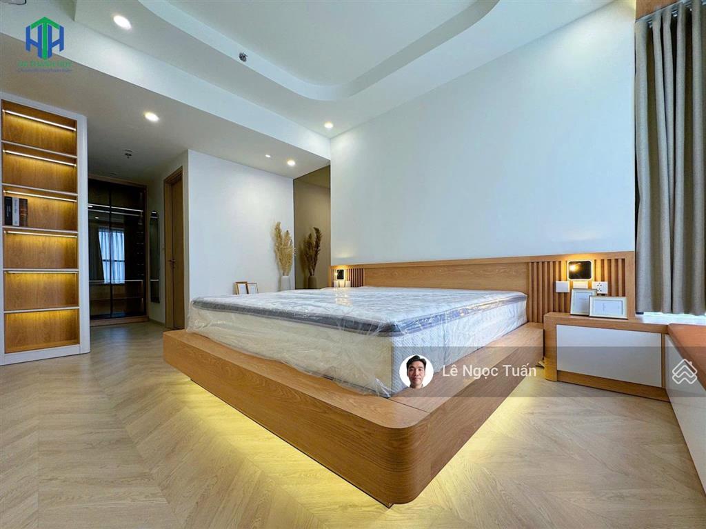 Căn góc 3pn lumiere boulevard hướng đông bắc cho thuê
