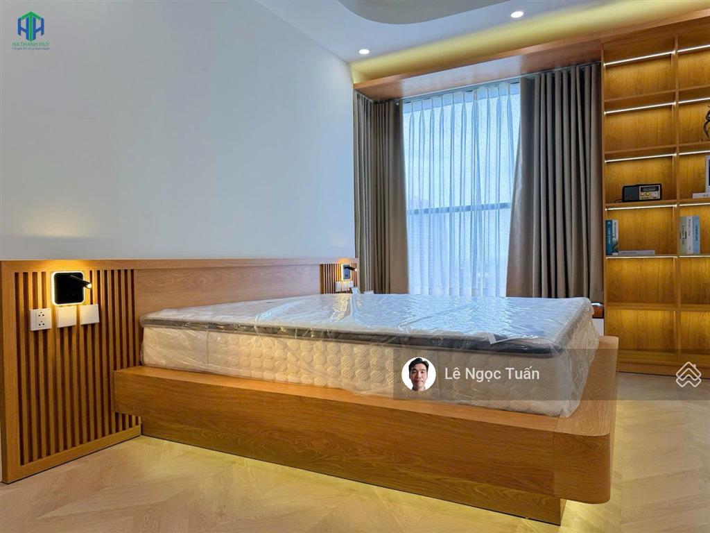 Căn góc 3pn lumiere boulevard hướng đông bắc cho thuê