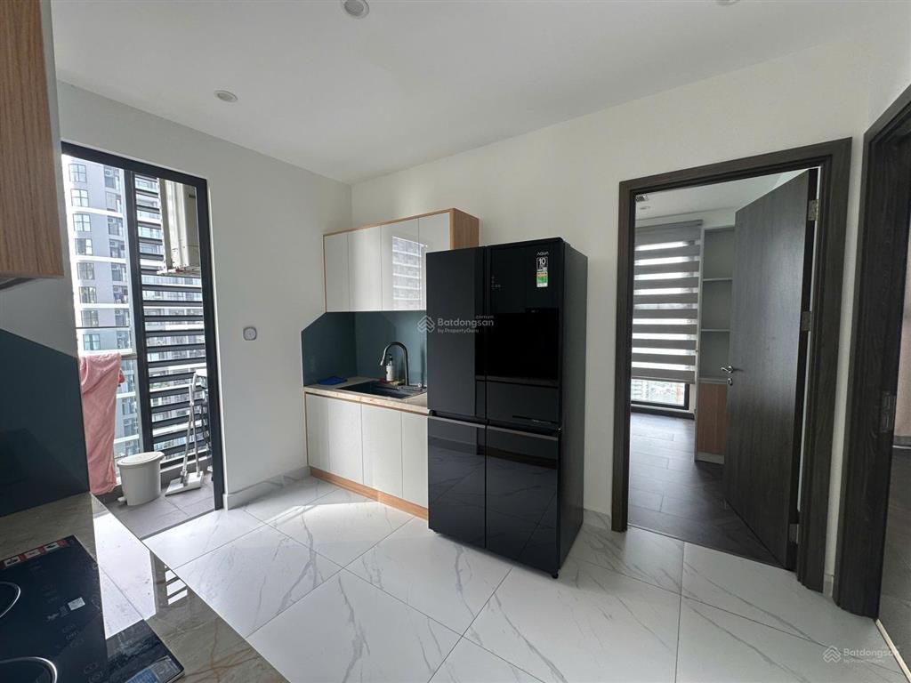 Căn hộ góc 2pn cho thuê tại the beverly view nội khu