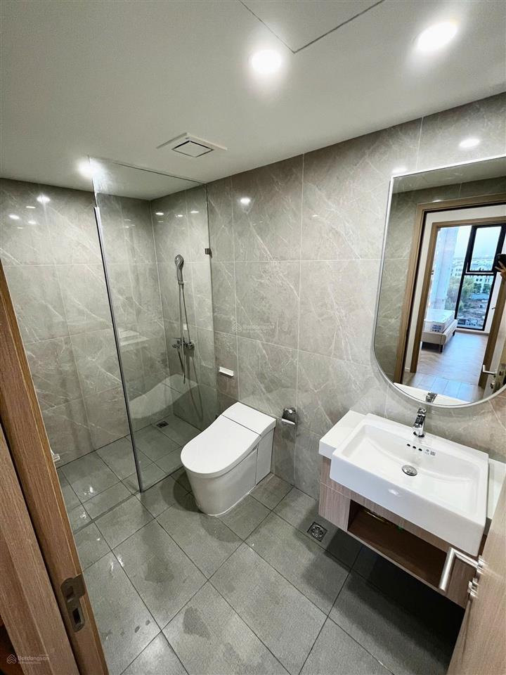 Cần cho thuê căn hộ 1pn vinhomes grand park tầng trung giá tốt