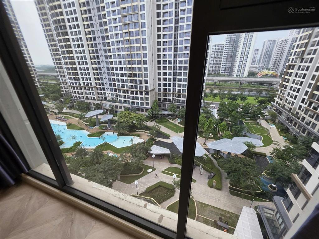 Bán căn hộ 2pn view nội khu masteri centre point