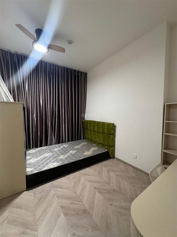 Cho thuê căn 3pn masteri centre point hướng đông nam view nội khu