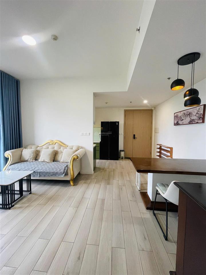 Căn hộ 2pn lumiere boulevard ban công tây bắc