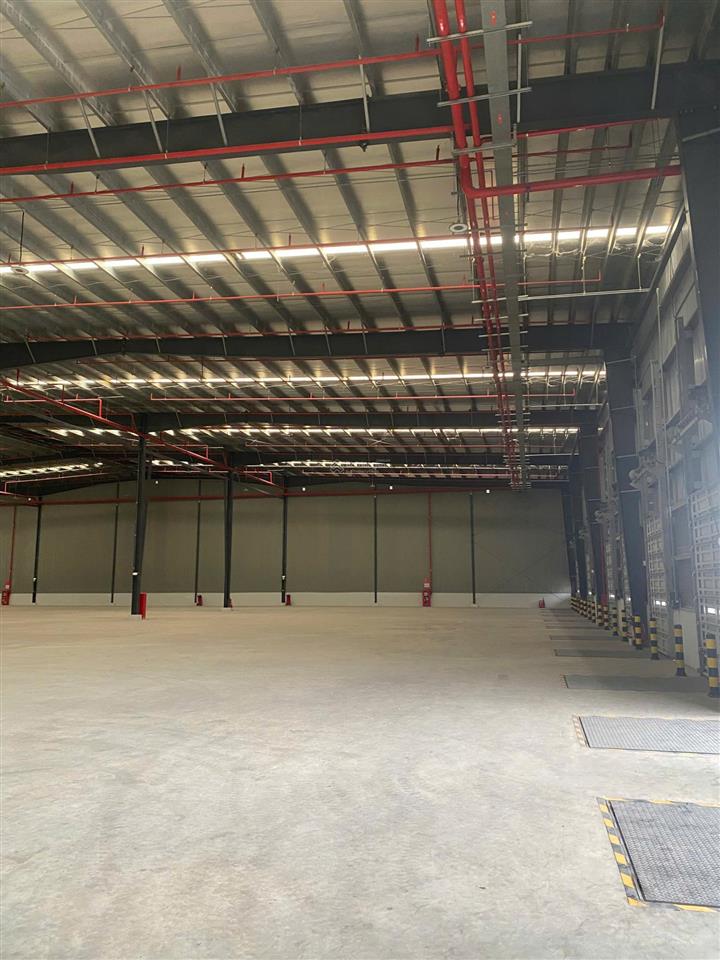 Cho thuê kho bến lức long an 4.300m²  80k/m2  pccc tự động