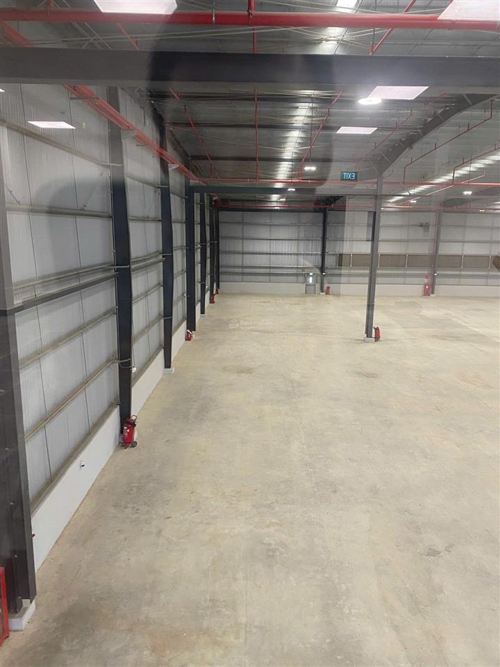 Cho thuê kho bến lức long an 4.300m²  80k/m2  pccc tự động