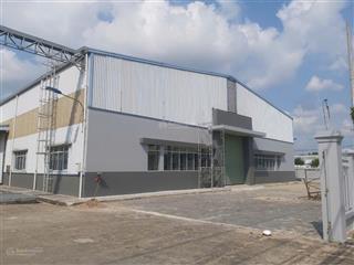 Kho xưởng kcn đức hòa long an cho thuê dt 2880m2 giá 265 tr/th