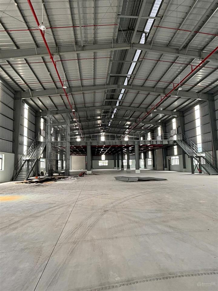 Cho thuê kho xưởng kcn long an khuôn viên 6.500m², giá thuê 3 usd/m² ~ 75ng/m²