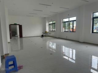 Cho thuê nhà xưởng trong kcn hải sơn khuôn viên 10.000m². giá 3.9 usd/m²/tháng ~ 101ng/m2/th
