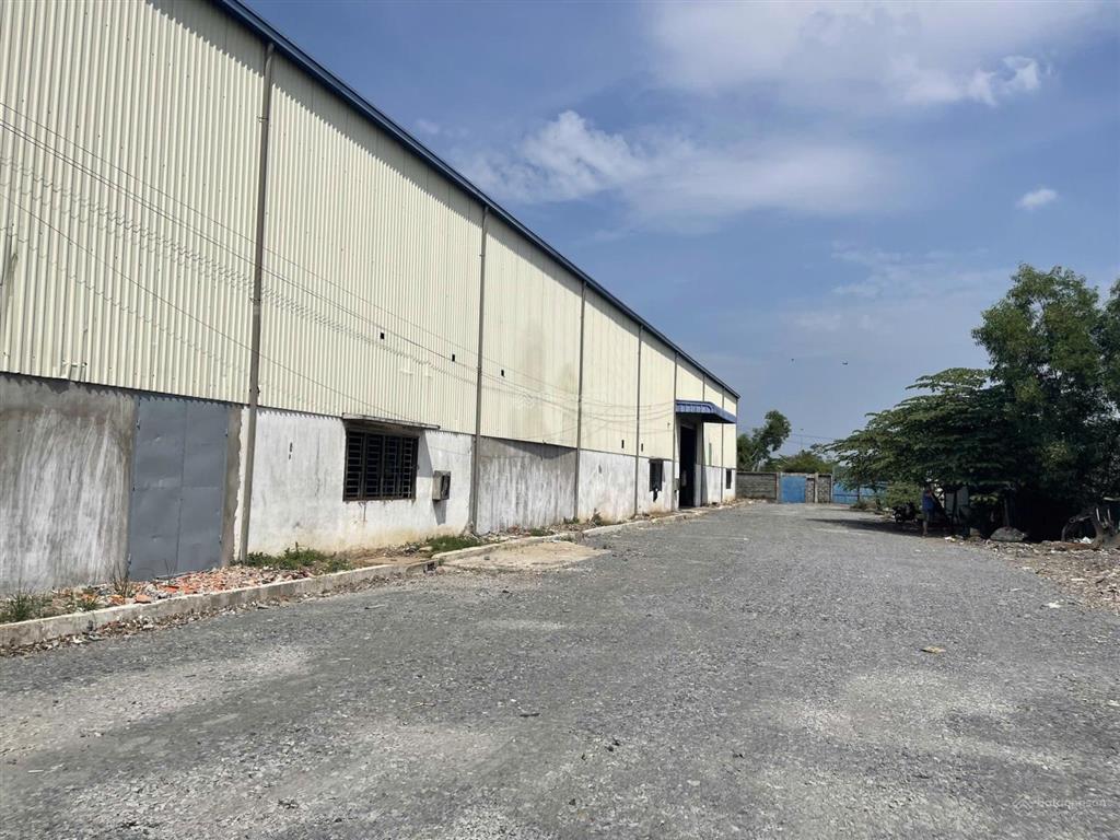 Bán đất khu vực tân an long an dt 2.4ha131$/m2pháp lý đầy đủ chỉn chu bàn giao ngay