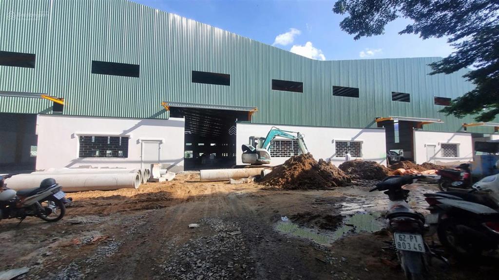 Cho thuê nhà xưởng mới xây 8100m2 khu vực 12.000m2 pccc tự động kcn đức hòa 3 usd/m2~79ng/m2