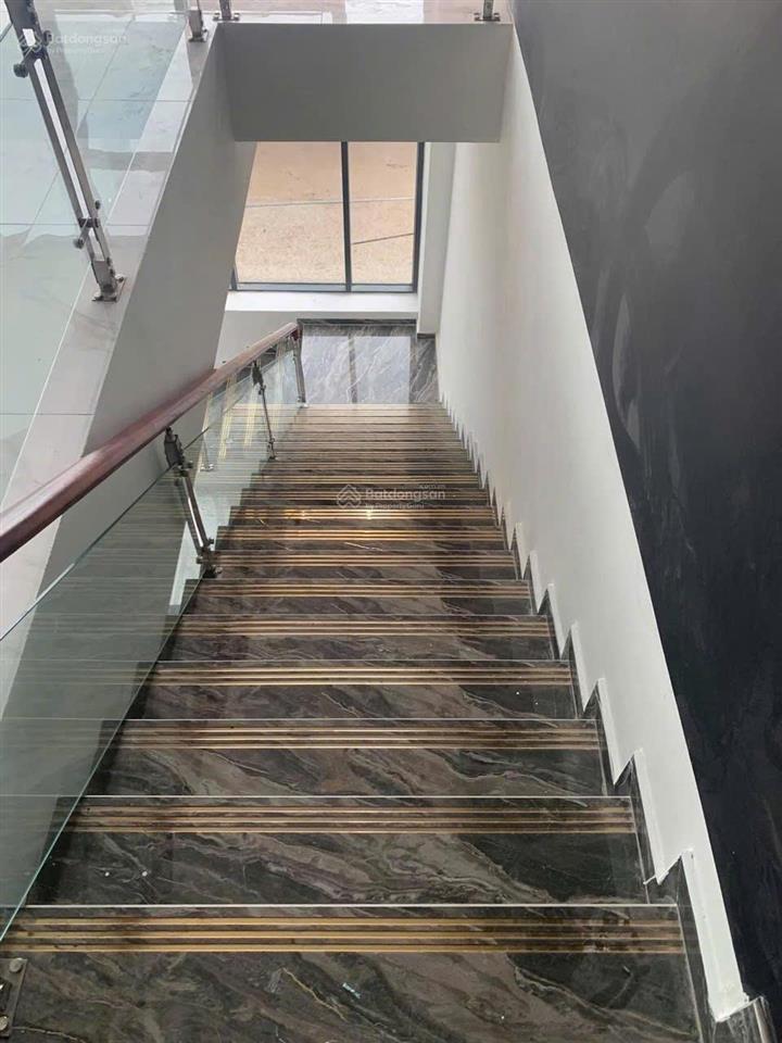Bán nhà xưởng đang cho thuê có sẵn dòng tiền khu vực long an 3.000m2  33 tỷ