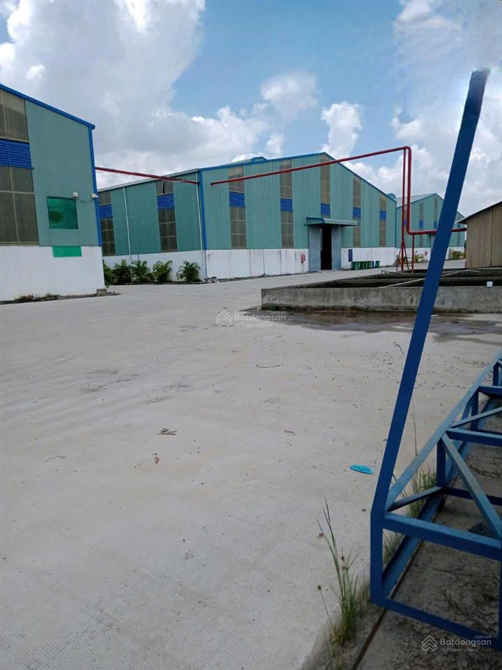 Cho thuê kho 1750m2 kcn tân bình, pccc tự động quận tân phú  giá 145ngh/m2