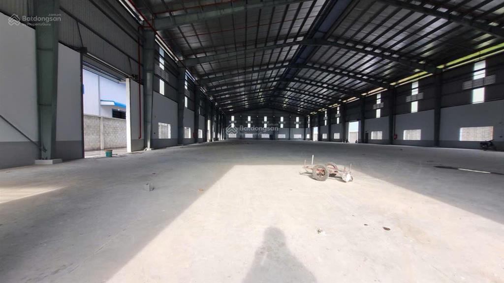 Cho thuê kho xưởng trong ccn hải sơn kv 3.100m², nx 2.000m², pccc tự động, gía thuê từ 3.2$/m2