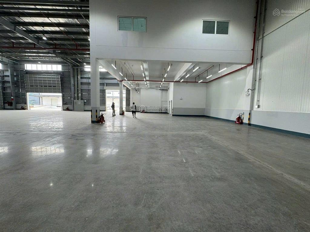 Cho thuê kho 4500m2 đường lê văn quới, quận bình tân, pccc tự động  giá 550 triệu/tháng