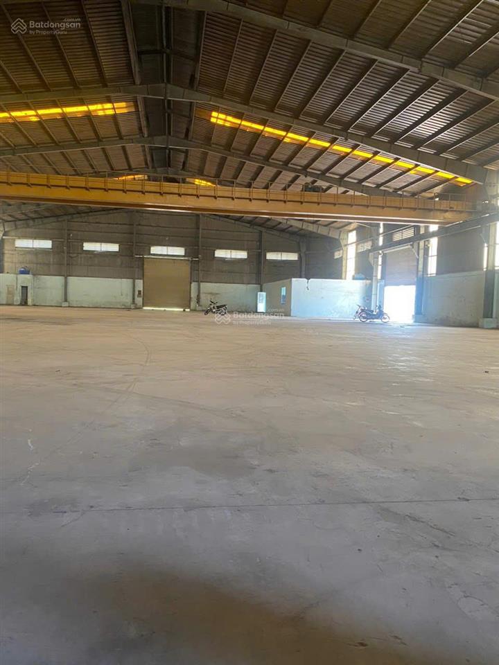 Cho thuê nhà xưởng cụm cn bến lức long an 2.000m², pccc đầy đủ giá 3$/m2 còn thương lượng