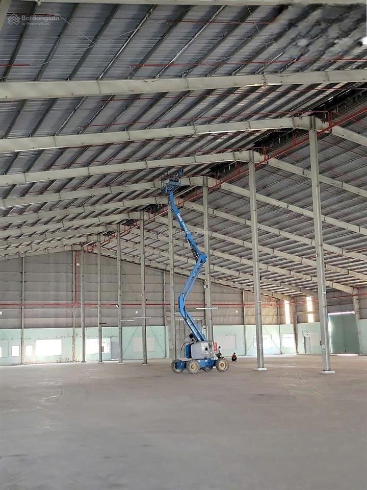 Cho thuê kho xưởng trong kcn vĩnh lộc, kv 5.000m2, nx 3.000m2, pccc tự động, 398tr/tháng