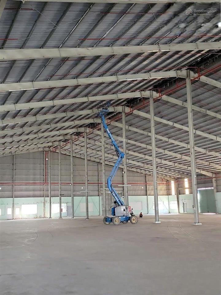 Cho thuê kho xưởng trong kcn vĩnh lộc, kv 5.000m2, nx 3.000m2, pccc tự động, 398tr/tháng