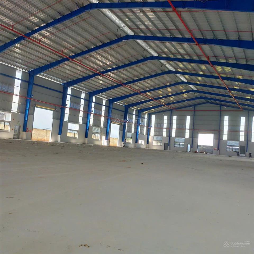 Cho thuê kho xưởng trong kcn đức hòa, long an  kv 16.000m2, nx 11.000m2, pccc tự động, gía 3.5$/m2