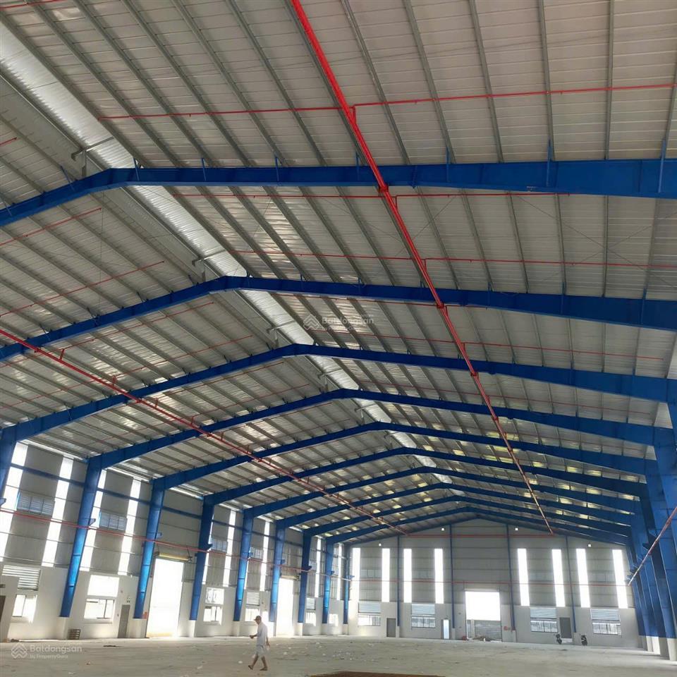 Cho thuê kho xưởng trong kcn đức hòa, long an  kv 16.000m2, nx 11.000m2, pccc tự động, gía 3.5$/m2