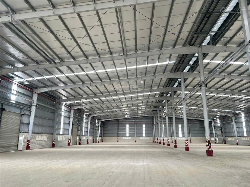 Chính chủ cho thuê kho 1.600m2 mặt tiền nguyễn hữu trí, bình chánh  giá 150 tr/tháng