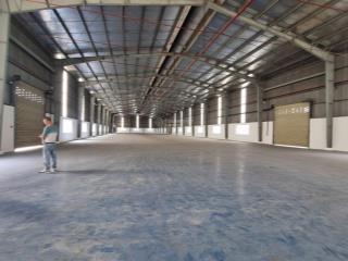 Cho thuê nhà xưởng kcn hải sơn kviên 10.000m2, xưởng 2.000m2, giá chỉ 2.8 usd/m2, pccc tự động