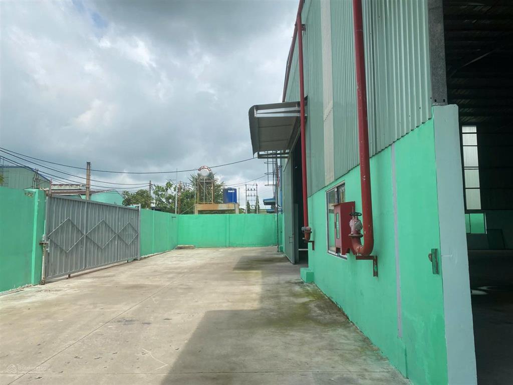 Bán xưởng trong kcn lê minh xuân kv 3.676m2, nx 1.728m2, pccc bình điện đầy đủ chuẩn chỉnh, 42 tỷ