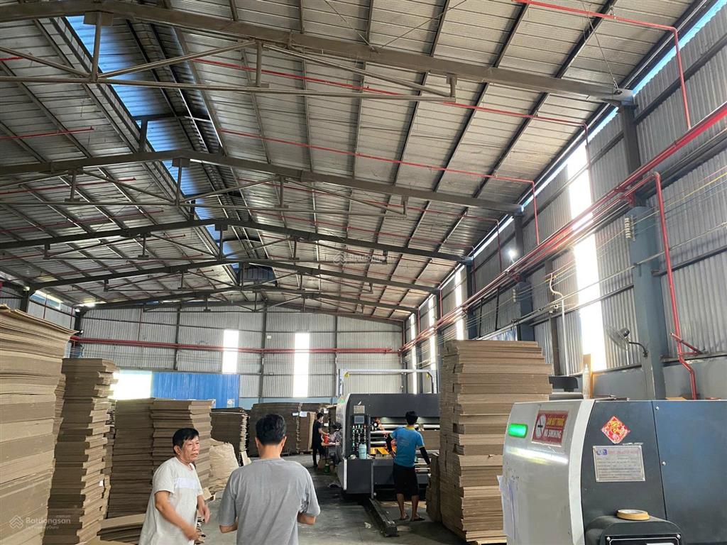 Cho thuê kho xưởng trong ccn đức hòa long an, kv 3.400m2, nx 2.000m2, pccc tự động 180tr/th