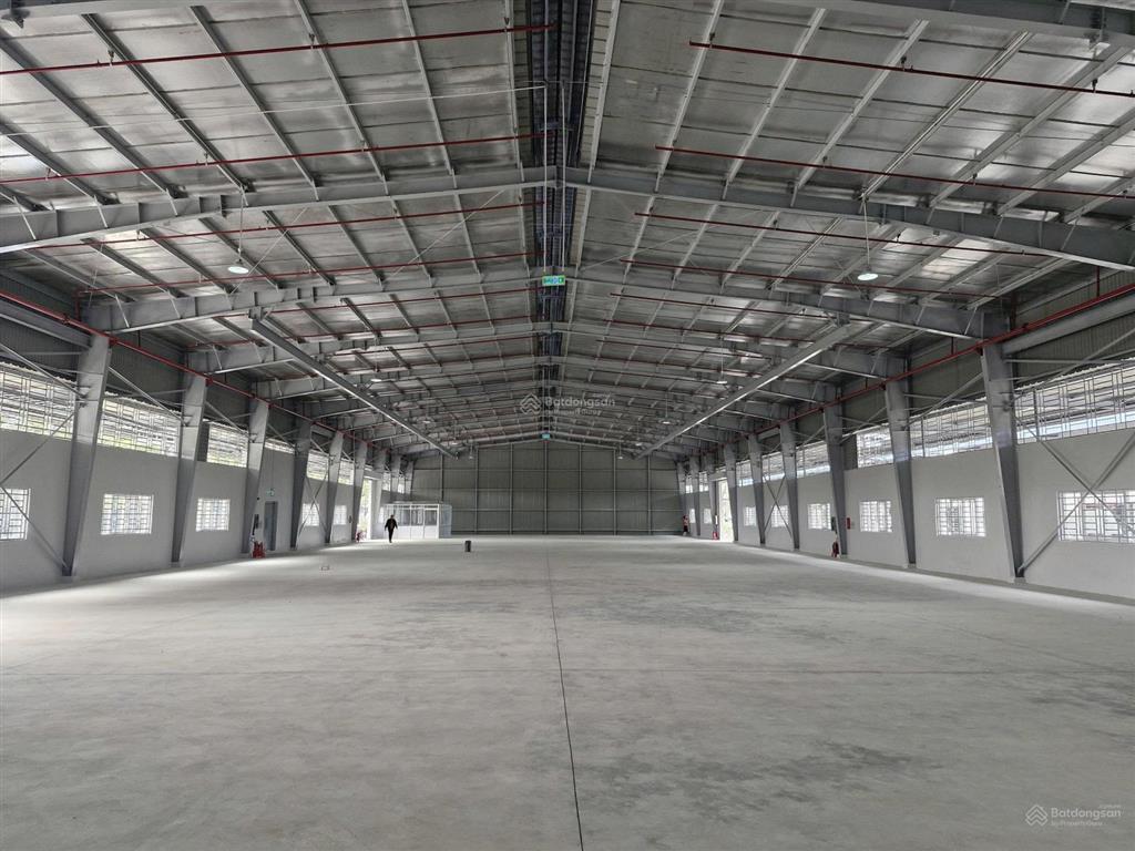 Cho thuê nhà xưởng kcn tân tạo, kv 5.000m2, nx 2.800m2, pccc tự động bình điện đầy đủ,4.3 5.5 $/m2