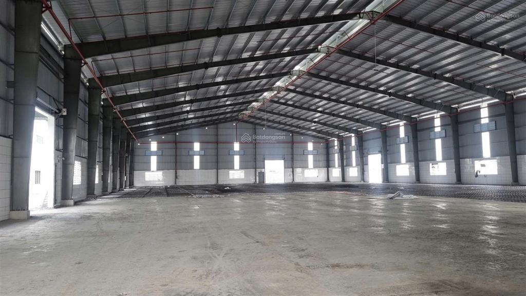 Cho thuê nhà xưởng kcn đức hòa long an 5.000m2 xưởng 3.400m2 giá 3,5 usd/m2  pccc tự động