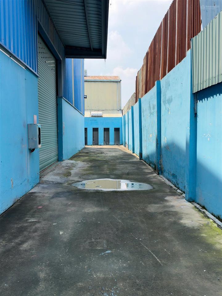 Cho thuê nhà xưởng đức hòa 5.000m², xưởng 2.200m², giá 170 triệu/tháng