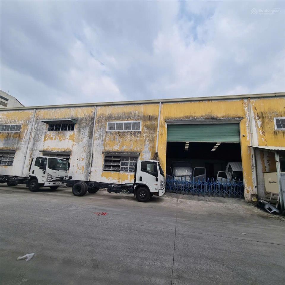 Cho thuê kho xưởng 4.200m2 mỹ yên, bến lức 300 triệu/tháng, pccc và bình điện lớn, cont đi 24g