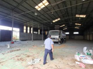 Cho thuê kho xưởng 2.700m2 trần đại nghĩa, bình tân, 560kva, giá 240 triệu/tháng, cont đi 24h